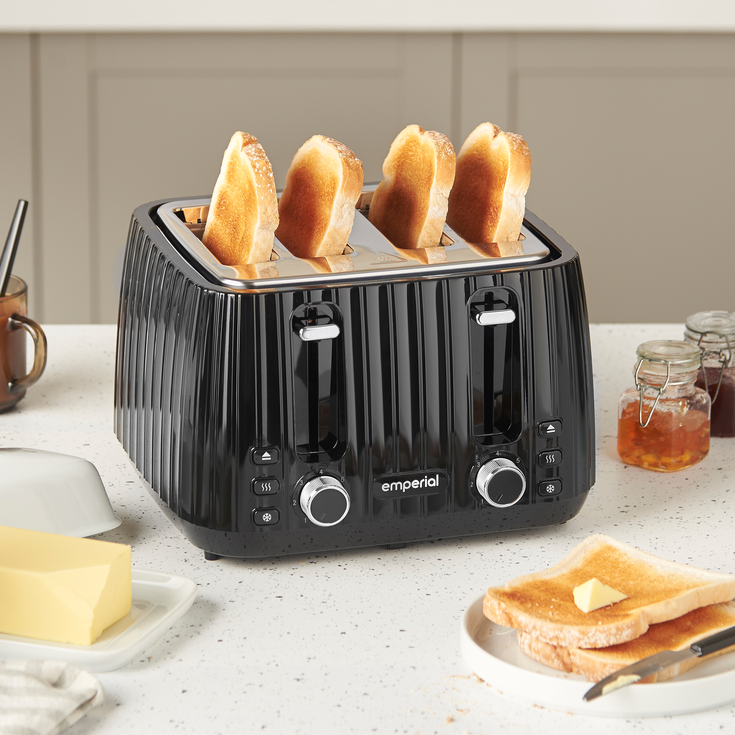 Flow 4 Slice Toaster - Black