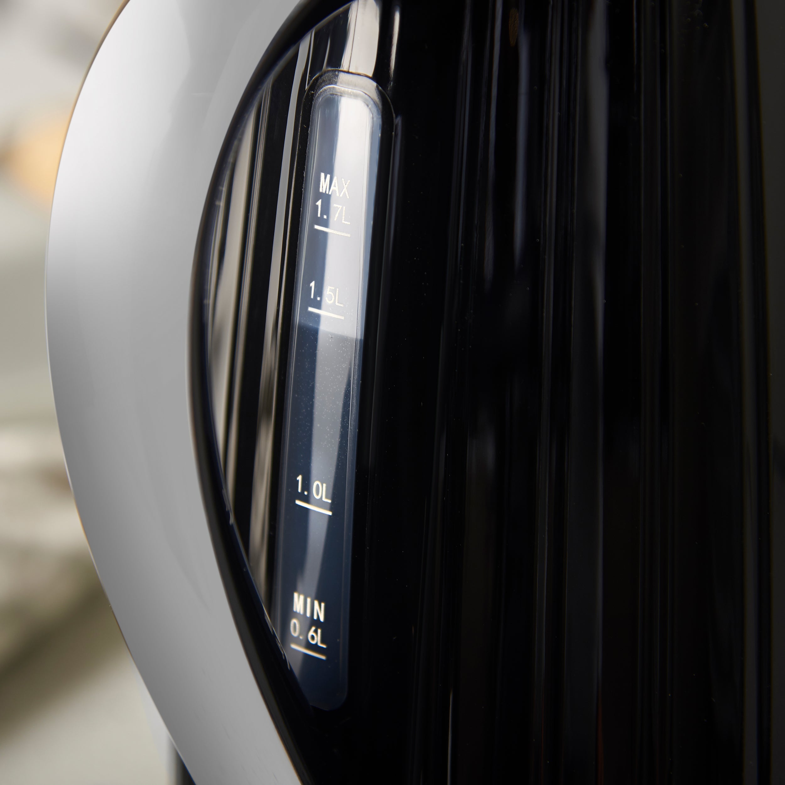 Flow 1.7L Kettle - Black