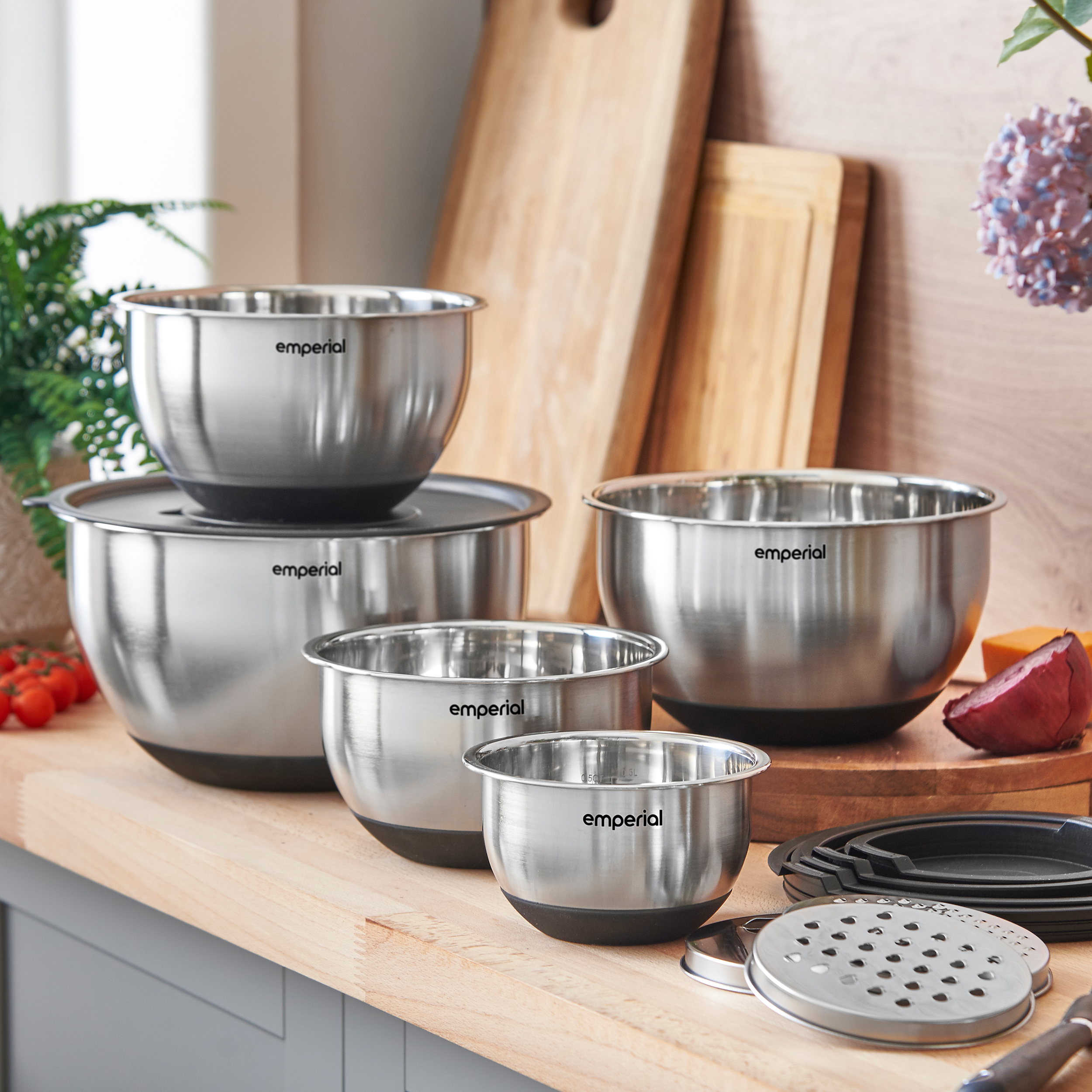 Set of 5 Mixing Bowls