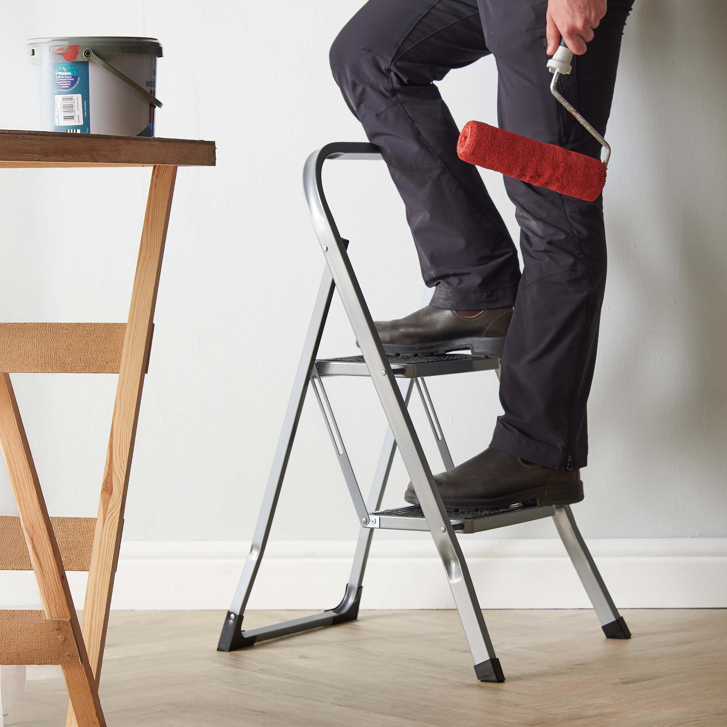 2 Step Steel Ladder
