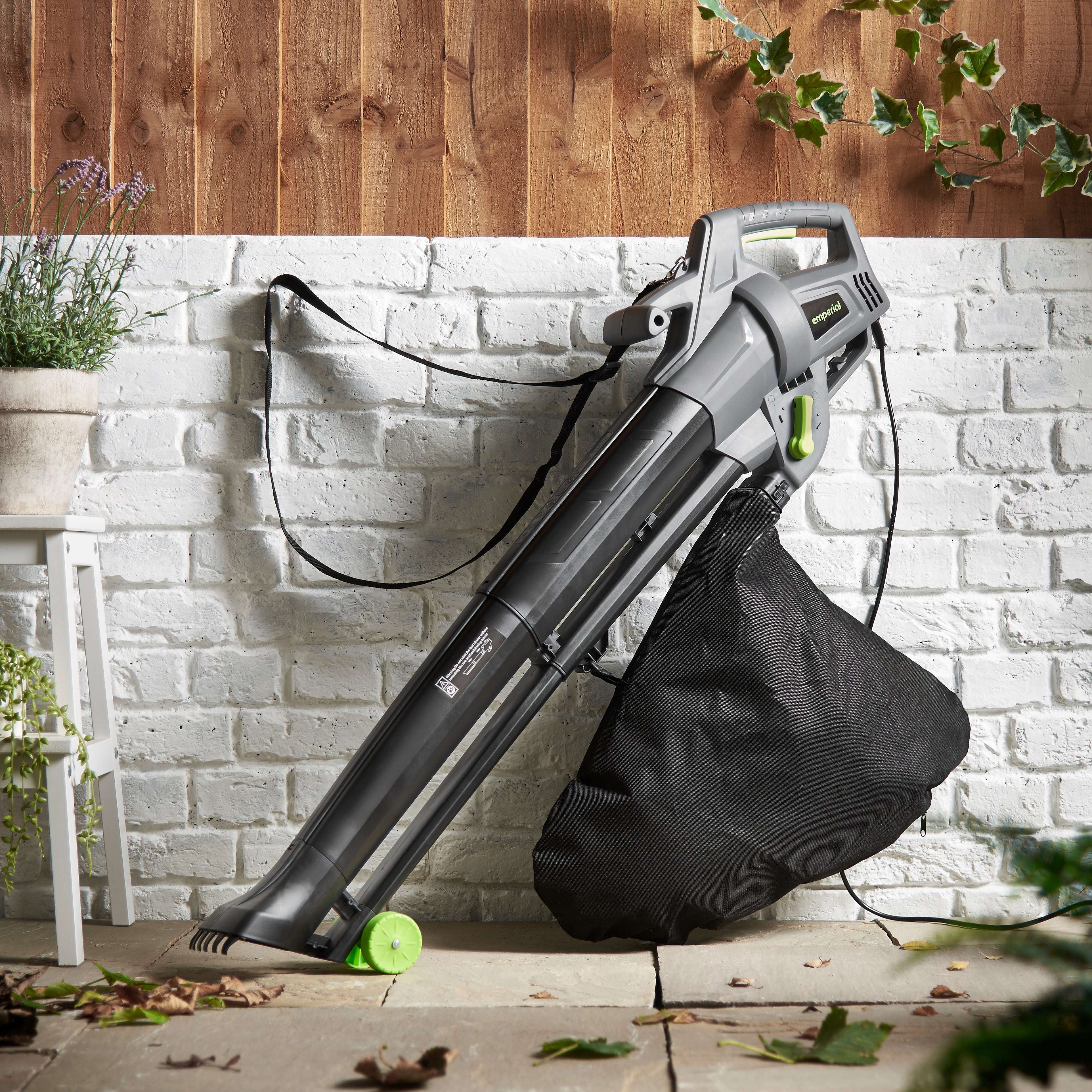 Leaf Blower with Vacuum & Mulcher
